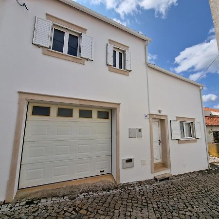 Chez Gilbert-Alojamento Local Alqueidão da Serra Exterior foto